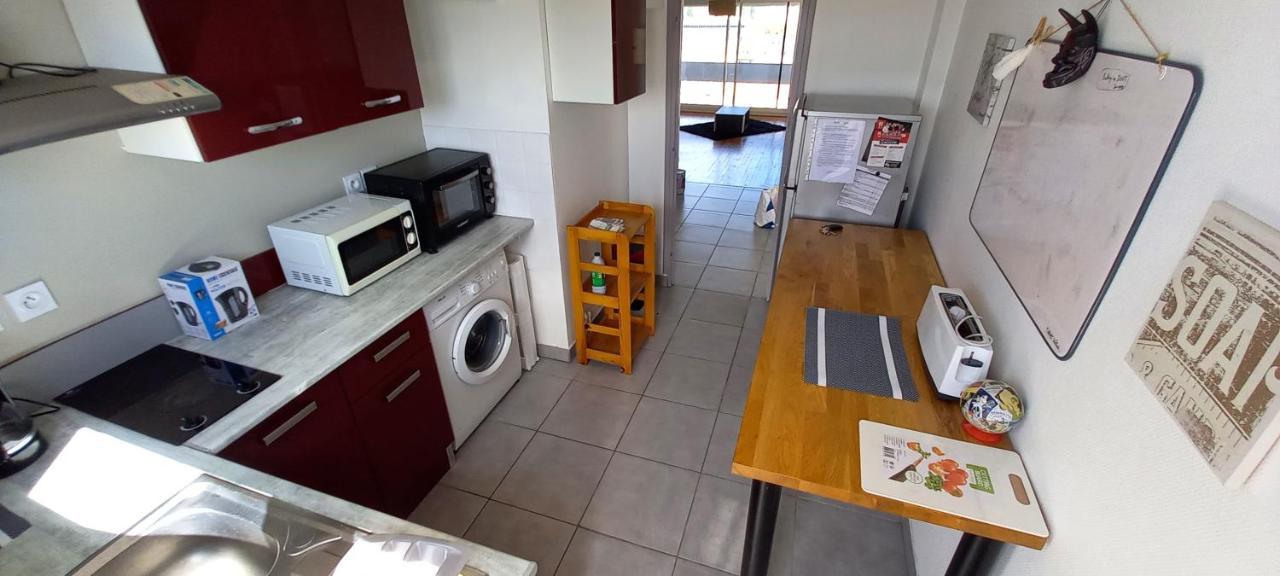 Ferienwohnung La Dolce Vita -T2 52m2- dernier étage- terrasse-parking-WIFI FIBRE Tarbes Exterior foto