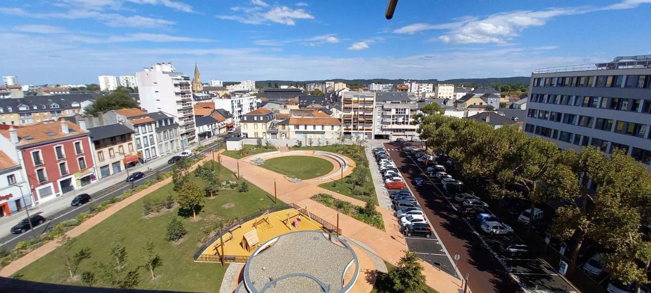 Ferienwohnung La Dolce Vita -T2 52m2- dernier étage- terrasse-parking-WIFI FIBRE Tarbes Exterior foto